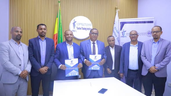 ኢንስትቲዩቱ ከደባርቅ ዩንቨርሲቲ ጋር ተፈራረመ