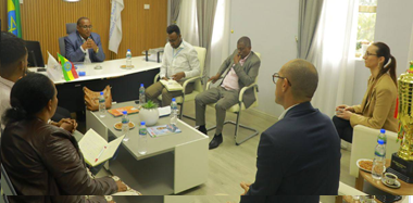 ኢንስቲትዩቱ  ከአማዴየስ (የጉዞ ቴክኖሎጂ ኩባንያ) የሥራ ኃላፊዎች ጋር  ውይይት አድረገ፡፡